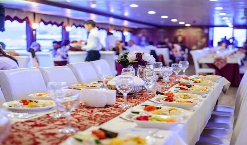 Istanbul: Evening Bosphorus Dinner Cruise with Belly Dance - The Feast: Authentic Turkish Cuisine at Sea
