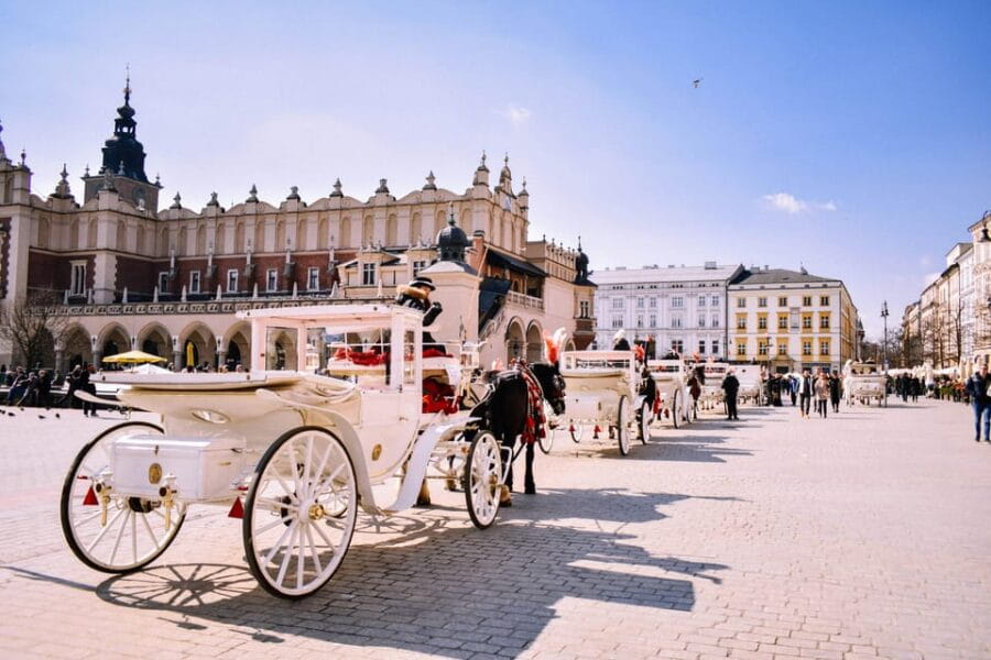 Krakow's Old Town: Uncover Hidden Gems with a Local - Who Would Love This Tour?