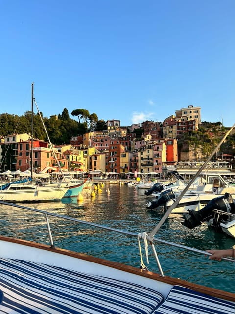 La Spezia: 3h Boat Tour Portovenere / Lerici / 3 Islands - Food, Drinks, and Atmosphere on Board