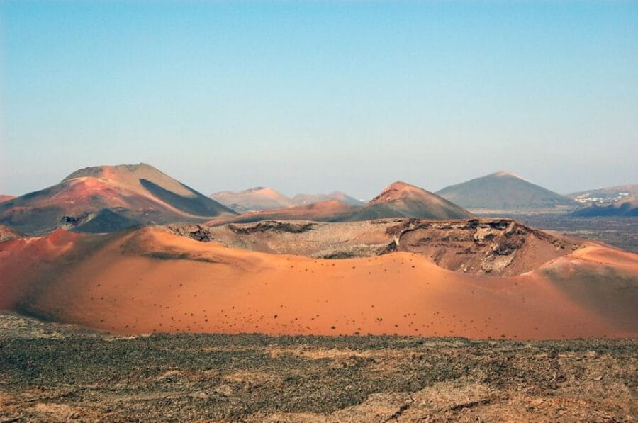 Lanzarote: Guided Day Trip to Timanfaya Park & Lago Verde - Exploring Timanfaya National Park’s Fiery Landscape