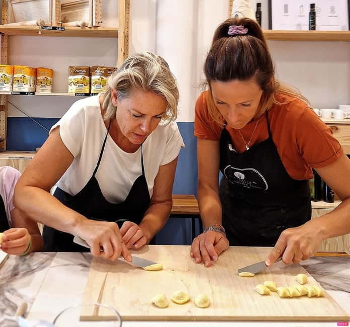 Lazise: Fresh Pasta Cooking Class with Meal at Lake Garda - Inside the Experience: What to Expect from Start to Finish