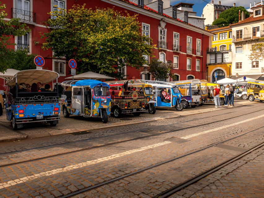 Lisbon : Belem Tuk Tuk Tour - Belém Tower and Jerónimos Monastery – The Historic Icons