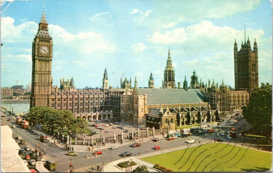 London Highlights Walking Tour with Licenced Tour Guide - Exploring Westminster’s Landmarks: The Heart of British Power