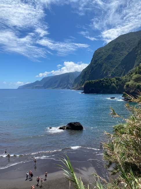 Madeira Jeep Safari Tour with Fanal Forest and Natural Pools - Exploring Madeira on a 4x4 Jeep: An Authentic and Scenic Journey