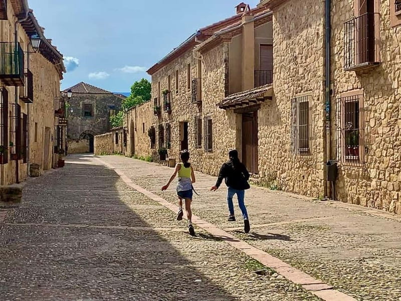 Madrid: Journey through Roman Segovia and medieval Pedraza - Pedraza: Medieval Charm Outside the City