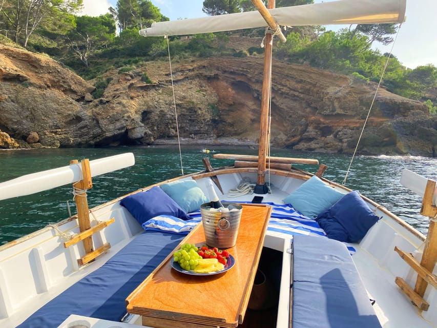 Mallorca: Private Boat Trip to Alcudia, Pollensa & Formentor - Exploring the Northern Coast: Alcudia, Pollensa & Formentor