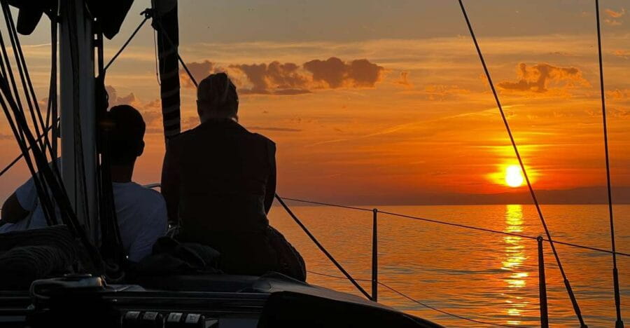 Marbella: Sunset Sailing Trip with Drinks and Snacks - Key Points / Takeaways