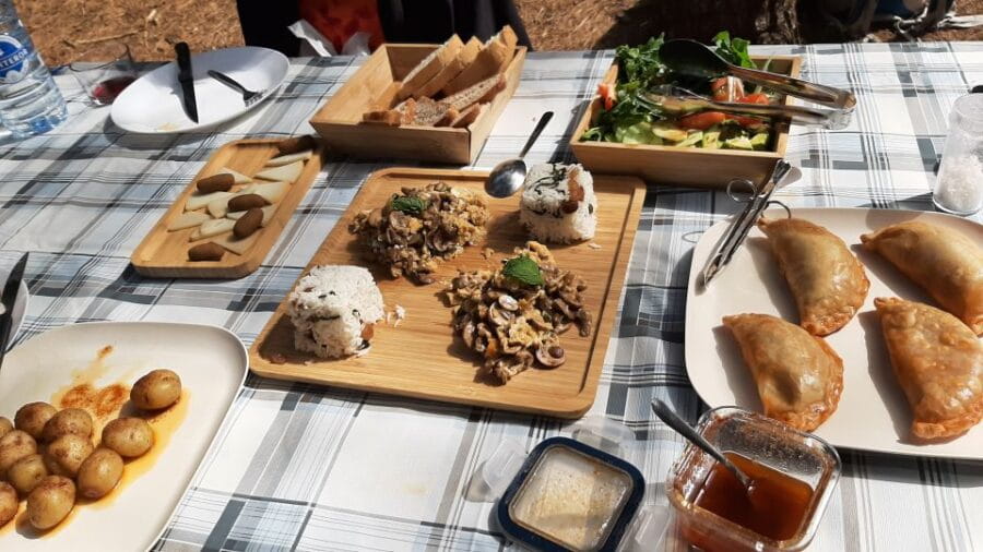 Maspalomas: Hiking to Roque Nublo with 2 authorised guides - The Value of Guided Access and Local Insights