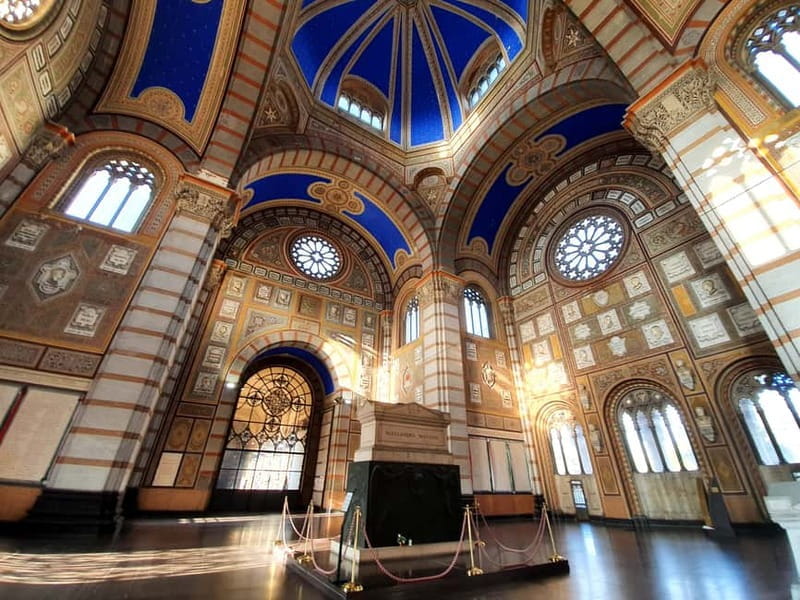 Milan Monumental Cemetery: Walking Tour - The Significance of the Famedio: Honoring Milan’s Greats