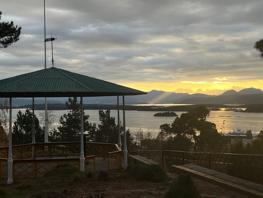 Molde: 2-Hour Guided City Walking Tour - Price and Practical Considerations