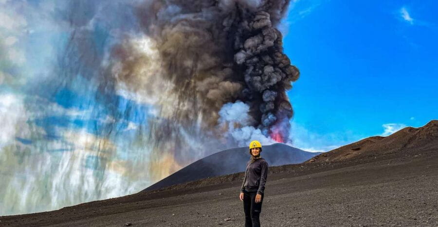Mount Etna: Central Crater Guided Hike for Advanced Hikers - Reaching the Great Central Crater