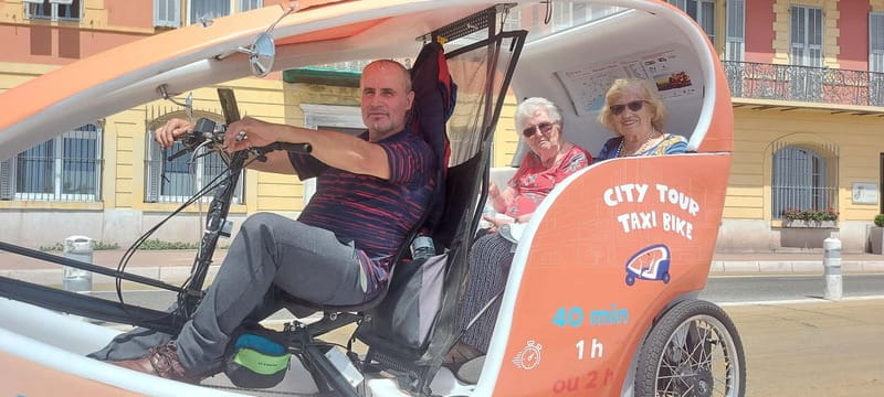 Nice : Visite privé 1H en Vélotaxi avec un guide local. - Major Highlights and Sights