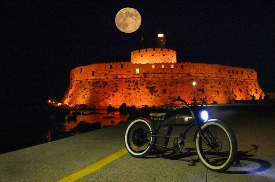 Night Rhodes: old town Gastro e-bike tour with drink & meze - Entering Rhodes’ Nighttime Charm