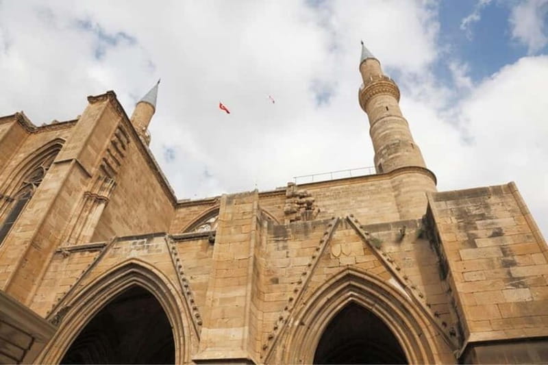 Nikosia : Best of North Nicosia Walking Tour - Exploring Architectural Marvels: Selimiye Mosque and Arabahmet District