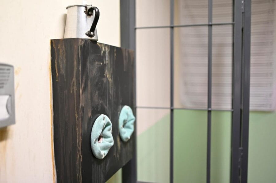 Nürnberg: Prison Break Escape Room - The Puzzle Challenge and Gameplay