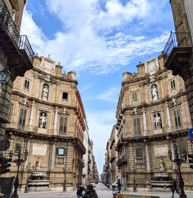 Palermo: Walking tour with wine and product tasting - Quattro Canti and Piazza Pretoria: Baroque Masterpieces