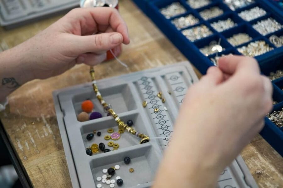 Paris: Custom Souvenir Bracelet Workshop - The Workshop Experience: What to Expect