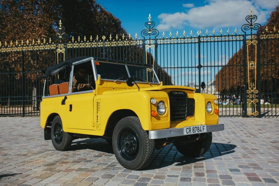 Paris: Guided Tour in a Vintage Land Rover - Is It Worth the Price? Analyzing the Value
