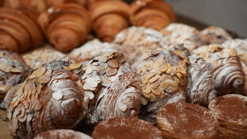 Paris: Le Marais Pastry and Chocolate Walking Tour - Exploring the Heart of Paris’s Sweet Scene