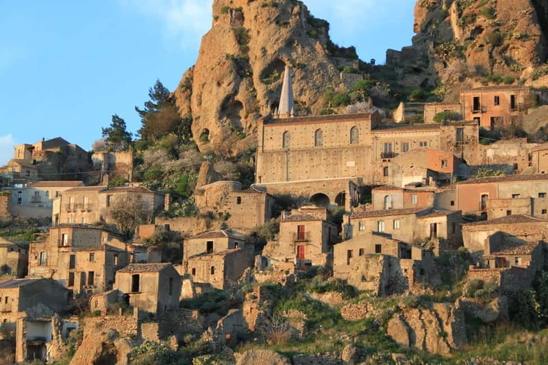 Pentedattilo: Ghost Town Private Walking Tour - Entering the Heart of Calabria’s Ghost Town