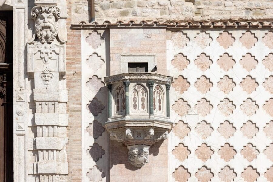 Perugia: San Lorenzo Cathedral Audioguide Tour - Entering The Heart of Perugia’s Religious Art and Architecture