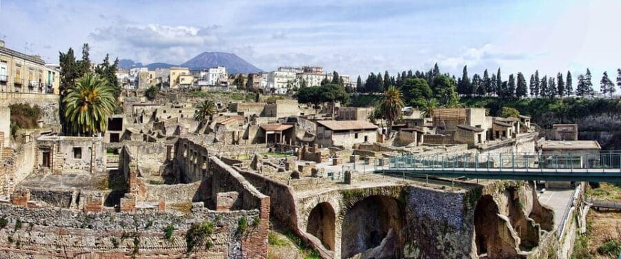 Pompeii and Herculaneum 8 hour private tour from Sorrento - Transitioning to Herculaneum: A Smaller, Richer Package