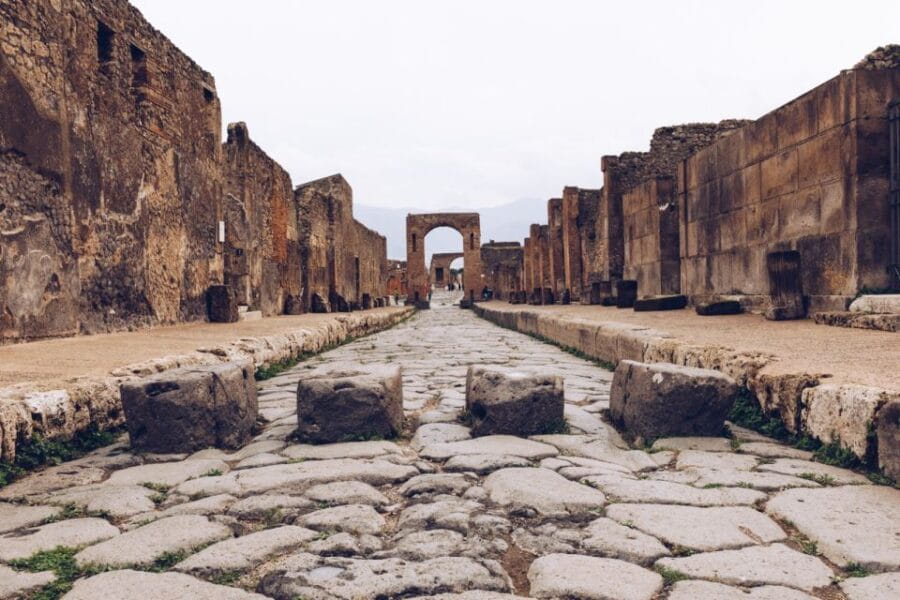 Pompeii Skip-The-Ticket-Line Tour with an Archeologist - Who Would Love This Tour?