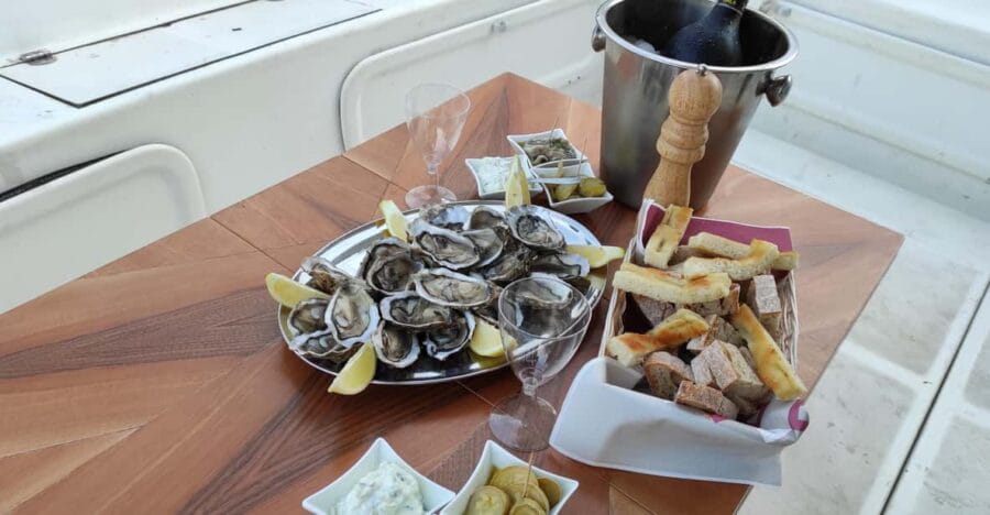 Portovenere: Aperitif on a boat at sunset - Practical Tips