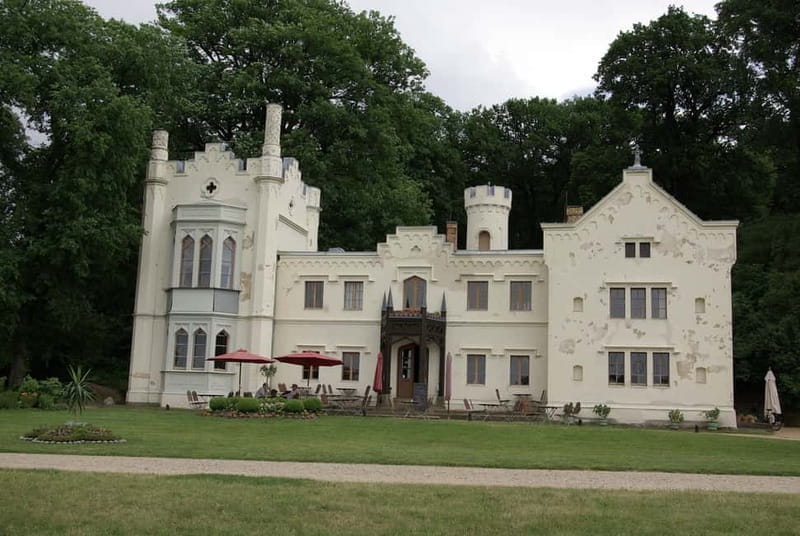 Potsdam: 5-Hour-Tour "Parks & Palaces" from Berlin by VW-Bus - The Practicalities: Logistics and Value