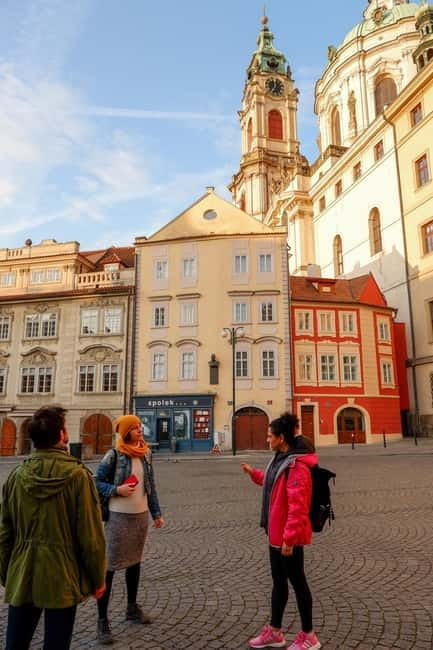 Prague: Before the Crowd Sunrise Tour & Breakfast - Breaking Down the Itinerary