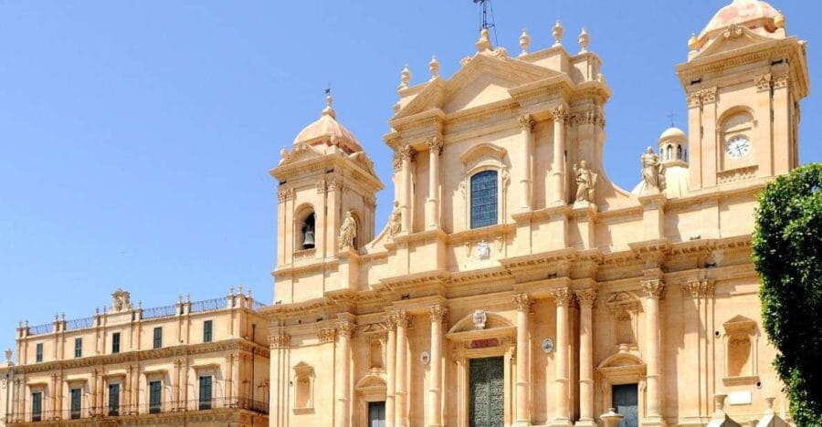 Private Day Tour to Siracusa and Noto from Taormina - Syracuse’s Ancient Greek Heritage