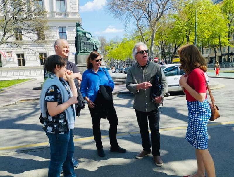 Private Jewish Museums and Jewish Quarter Tour Vienna - Who Should Take This Tour?