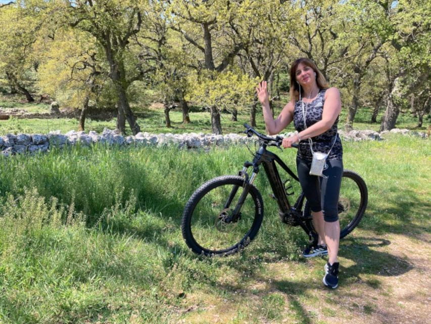 Puglia: rent e-bike. Self guided tours - Entering the World of Self-Guided E-Bike Tours in Puglia