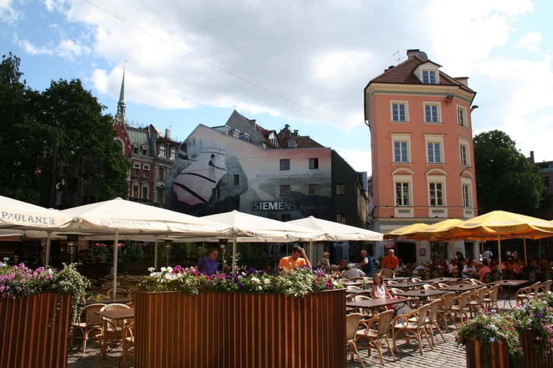 Riga Classical Old Town 2-Hour Walking Tour - Exploring Riga’s Old Town in Depth