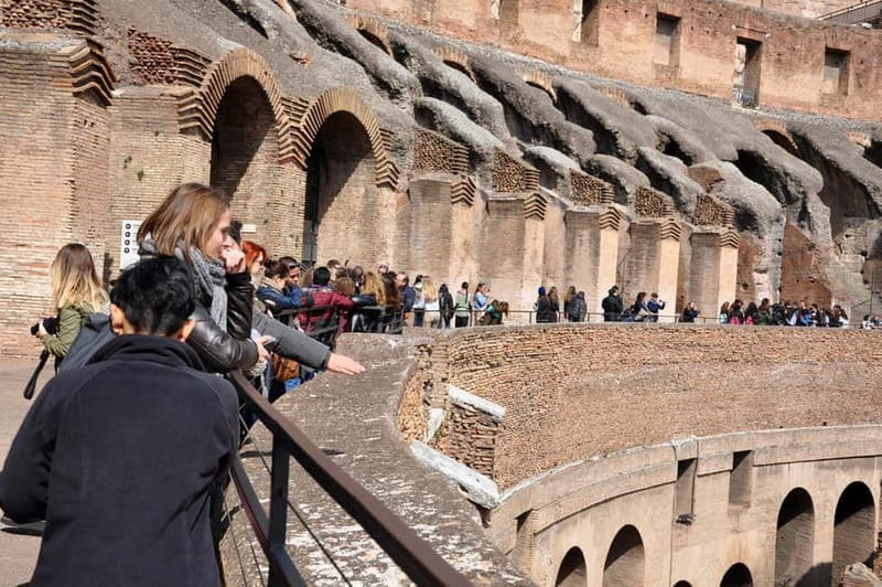 Rome: Guided Tour of Colosseum, Roman Forum & Palatine Hill - Exploring the Colosseum’s Arena and Underground Chambers
