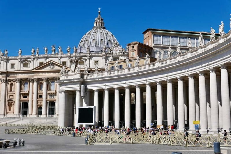 Rome: Guided Tour of St. Peter's Basilica, Grottoes & Square - The Rich Art & Architecture