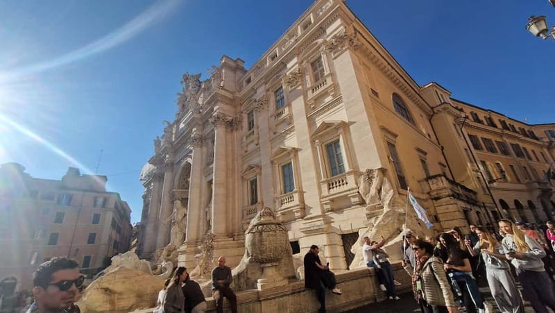 Rome: Spanish Steps, Trevi Fountain, Pantheon & Navona - Climbing to the Top: The Spanish Steps