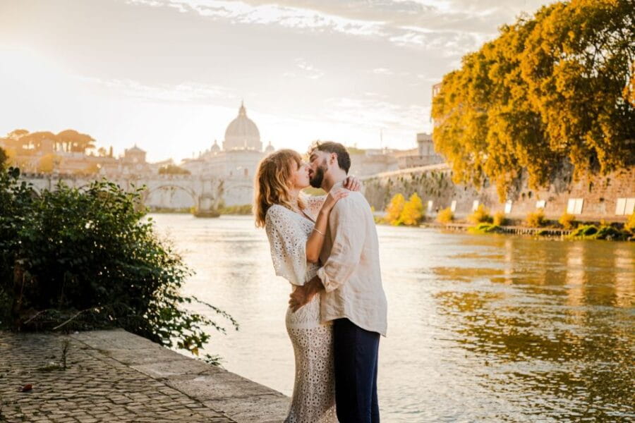 Rome: Vatican and Castel Sant'Angelo Private Photoshoot - Who Would Love This?