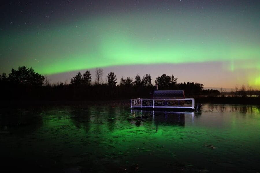 Rovaniemi: Northern Lights Trip with Sauna Boat - The Boat Cruise: Relaxing and Scenic