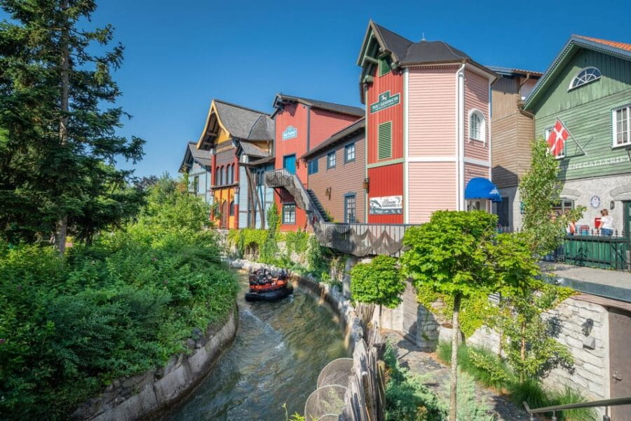 Rust: Europa-Park 2-Day Entrance Ticket - Navigating the Park: What’s Included and What’s Not