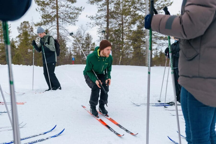 Saariselkä: Cross-Country Skiing for beginners - Discovering the Finnish Cross-Country Ski Experience in Saariselkä