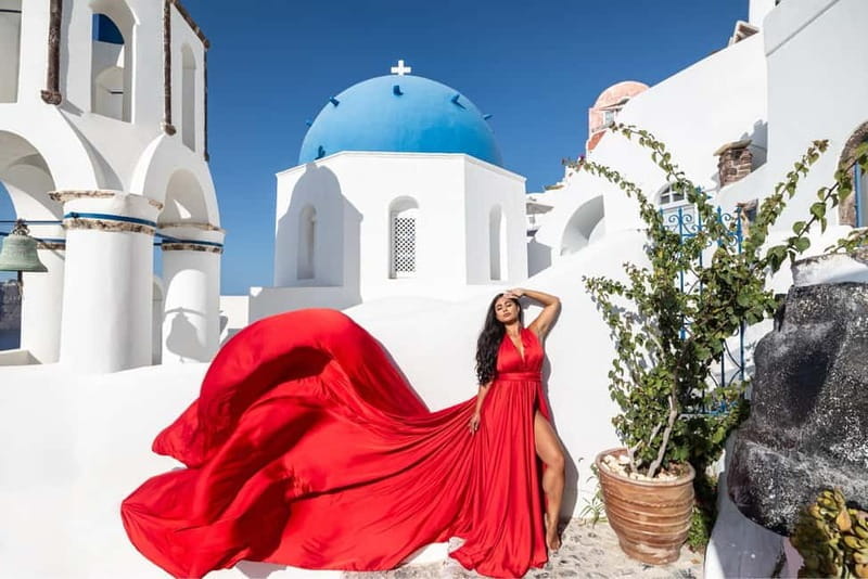 Santorini: Flying Dress Photoshoot **Dress Included** - Discovering the Santorini Flying Dress Photoshoot