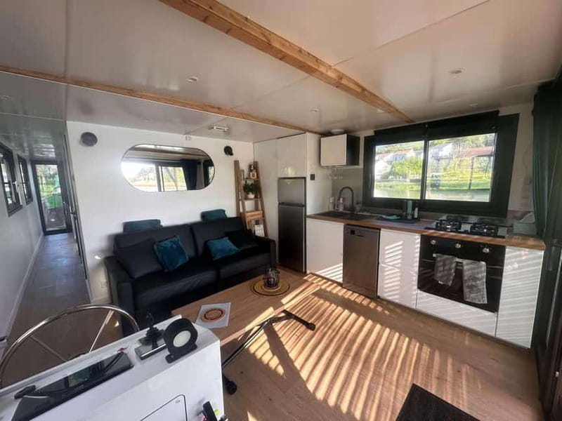 Semi Private Solar Boat Cruise in Champagne - Key points / Takeaways