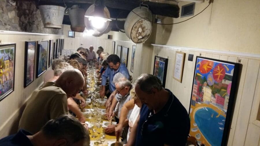 Sestri Levante: Pesto & Cooking Classes, Wine Tasting - Who Should Book This?