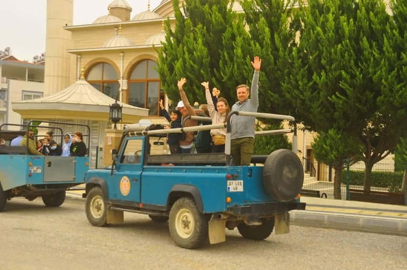 Side: Jeep Safari & Lion Safari with Lunch and Green Canyon - Price and Logistics: A Good Deal for a Full Day