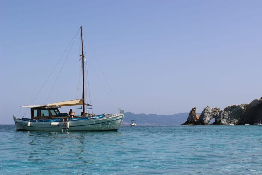 Skiathos: Boat Cruise with Dinner & Sunset Viewing - What’s Included & Practical Tips