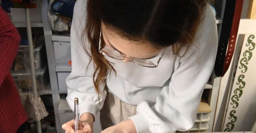 Stained Glass Course in Rome's Trastevere - An In-Depth Look at the Experience