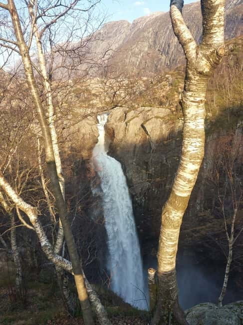 Stavanger: Månafossen Waterfall Guided Tour with Transport - Who Should Consider This Tour?