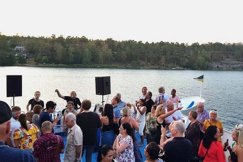 Stockholm: All-You-Can-Eat Shrimp/Tacos Cruise & Live Music - Price and Logistics: Worth the Investment?