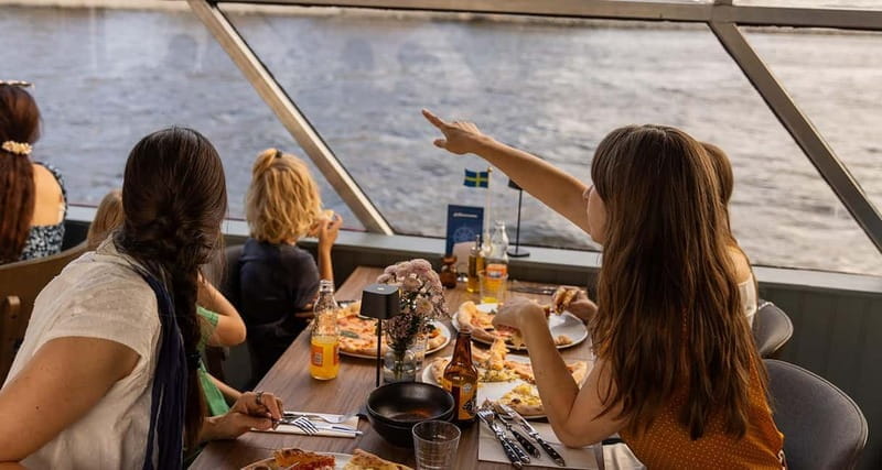 Stockholm: City Cruise with Fresh Pizza - FAQ